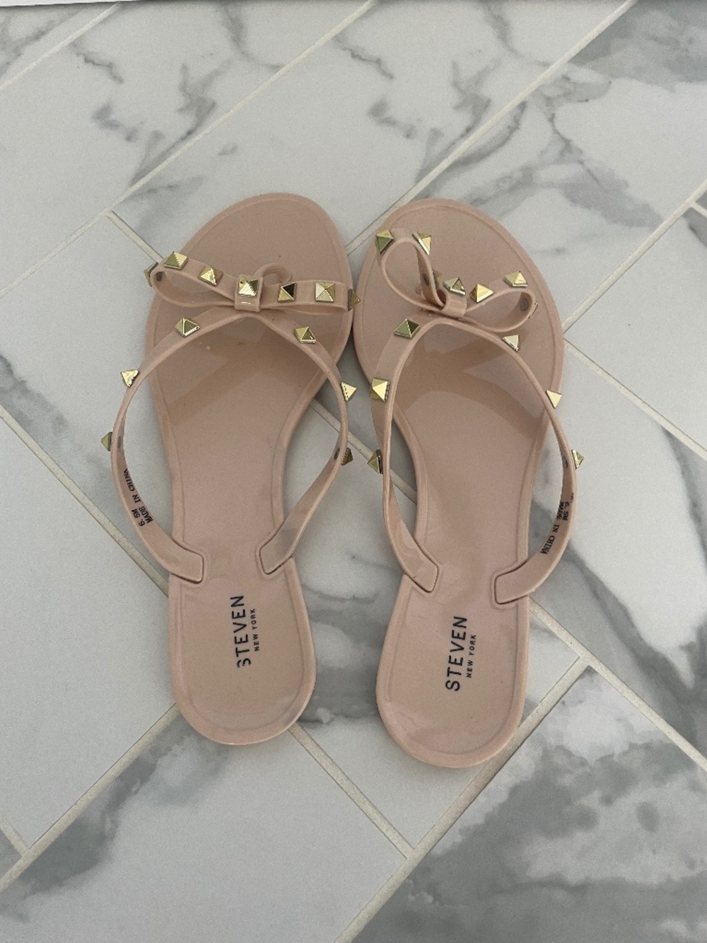 STEVEN by Steve Madden Bow Studded Jelly Thong Sandals with gold studs